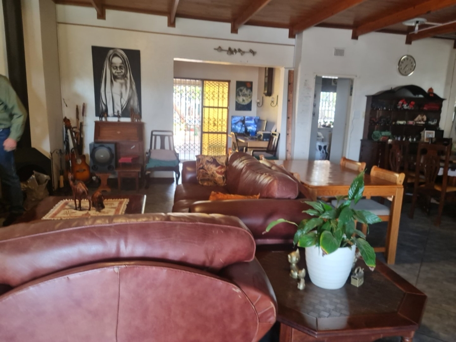 6 Bedroom Property for Sale in Protea Park North West
